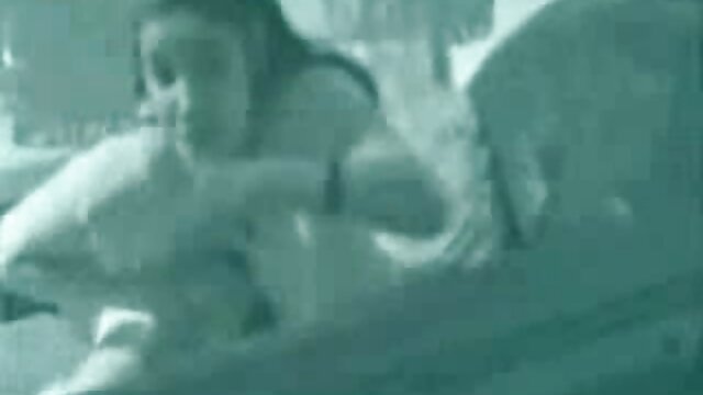 Favoritt :  Ungdommelig blondinen har slikket hennes fitte før du lar ham inne Voksen XXX filmer 