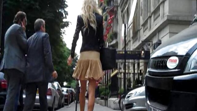 Favoritt :  Blond jente trekker til side de truser til å motta store aksel Voksen XXX filmer 