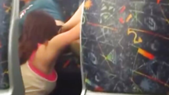 Favoritt :  Ung dame som elsker å ha henne liten rumpe slikket og kysset Voksen XXX filmer 