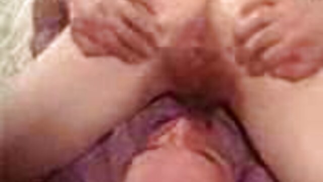 Favoritt :  Trykkende blonde ungdoms riding en tykk pikk hjemme Voksen XXX filmer 